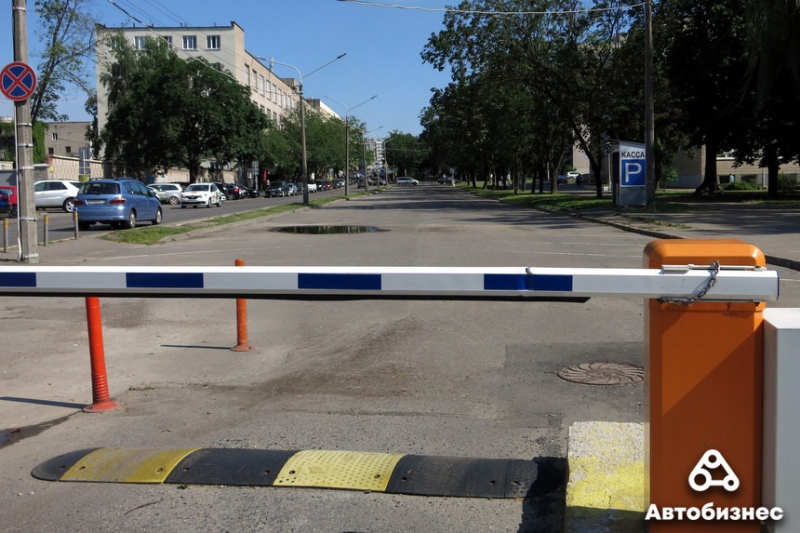 Где и за сколько можно припарковать автомобиль в центре столицы