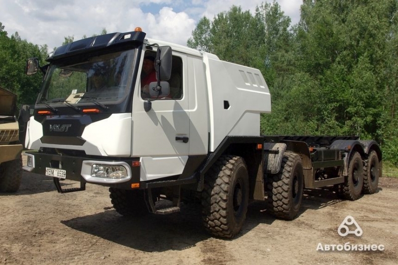 Автозавод "Урал" освоил выпуск шасси 8х8 тяжелого класса - таких в Миассе еще не делали