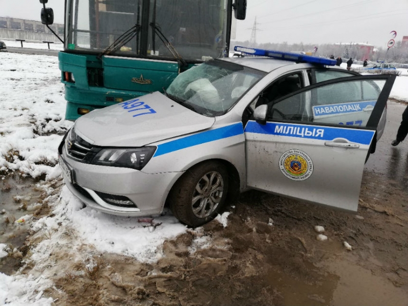 "Убитый" в ДТП милицейский Geely продается за 6250 долларов