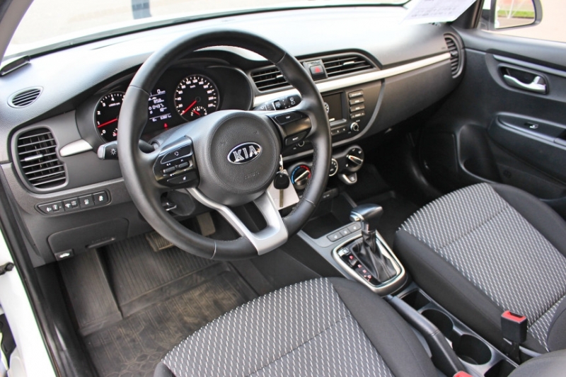 Машины из России возвращаются? Площадка по продаже дилерской "бэушки" занялась российскими авто