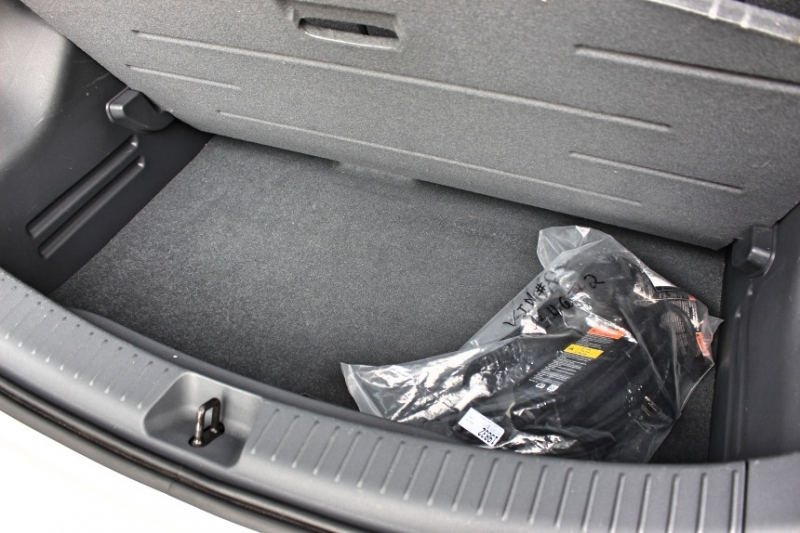 С запасом хода как у Tesla, но дешевле. Тест-драйв Chevrolet Bolt