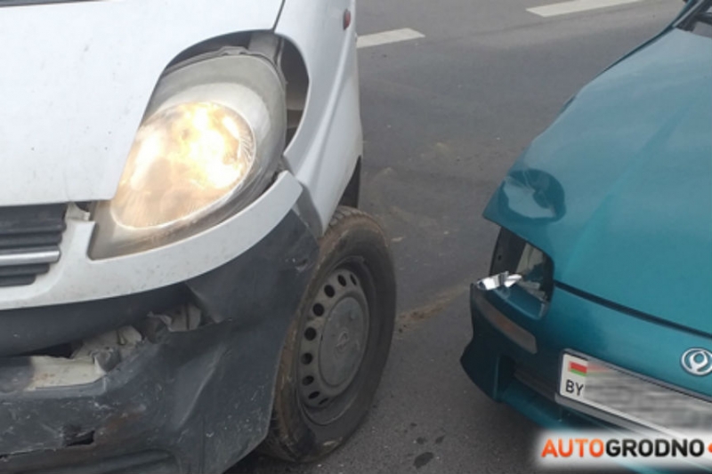 В Польше в Mazda белоруса врезался пьяный бесправник на чужом авто. Как белорус получал страховку?