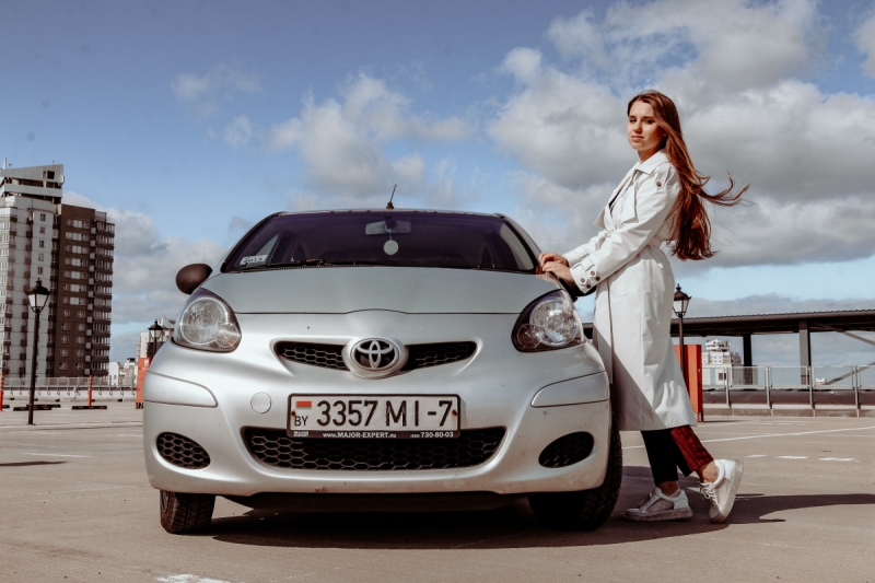 "Впятером ехать весело, но сложно. Зато она не ломается" – владелица Toyota Aygo о своем автомобиле