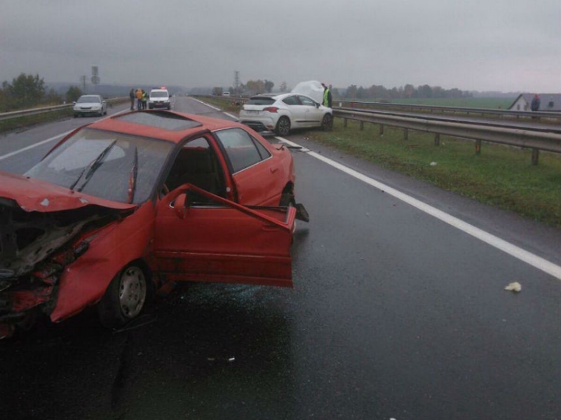 Возле Обчака женщина насмерть сбила пьяного пешехода и врезалась в Hyundai с пьяным водителем