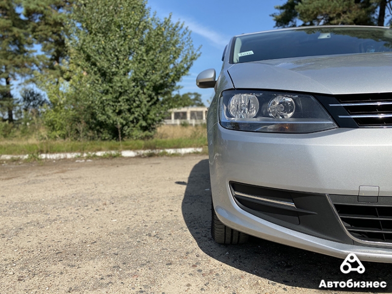 Народным стать не успел. Чем хорош Volkswagen Sharan второго поколения?