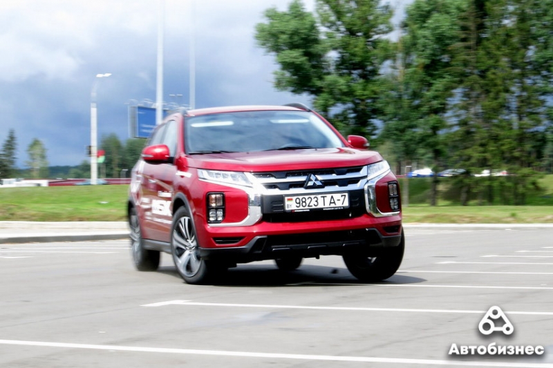 Чем цепляет и чем раздражает обновленный Mitsubishi ASX