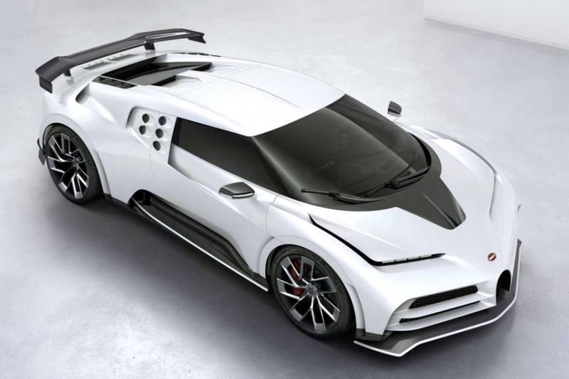 Криштиану Роналду заказал гиперкар Bugatti Centodieci за 8 млн евро