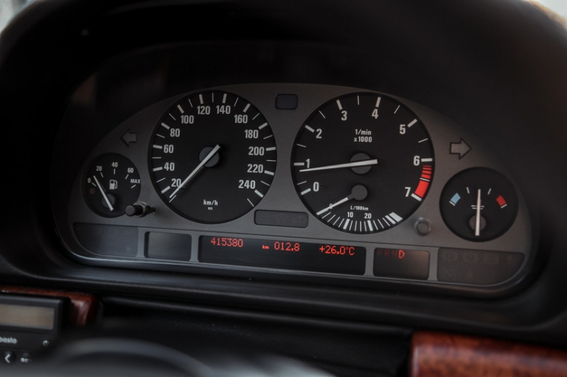Тест-драйв "последнего настоящего", или BMW 7-series E38 из фильма "Бумер"