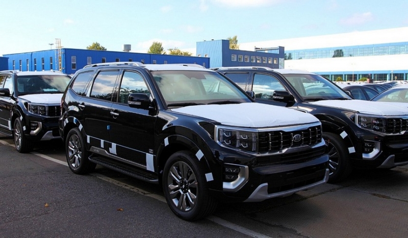 На калининградском "Автоторе" стартовало производство обновленного KIA Mohave