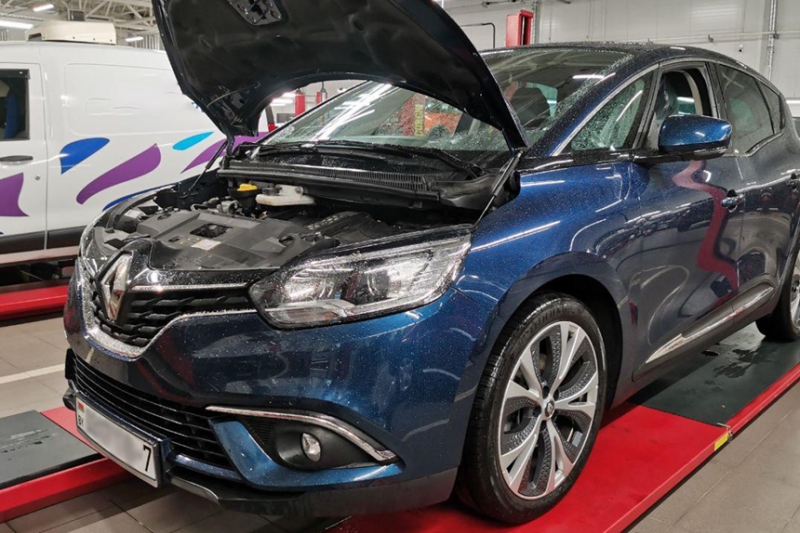 "Стояли и разводили руками!". Чем обернулась замена ГРМ на дизельном Renault