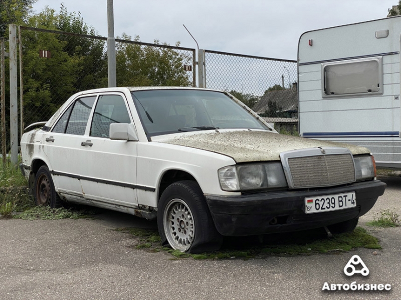 ​Даже на платных стоянках! Как брошенные автомобили побеждают закон