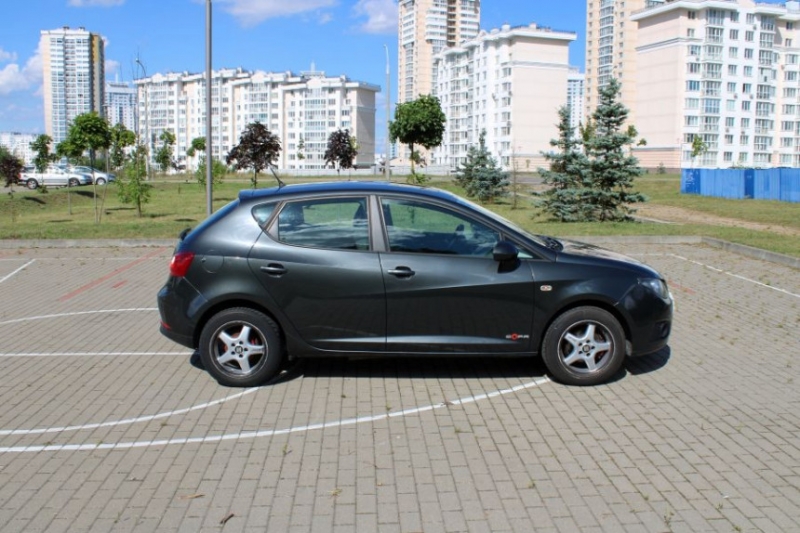 Ищем экономичный автомобиль до 10 лет за 6000 долларов. Подборка "живых" авто