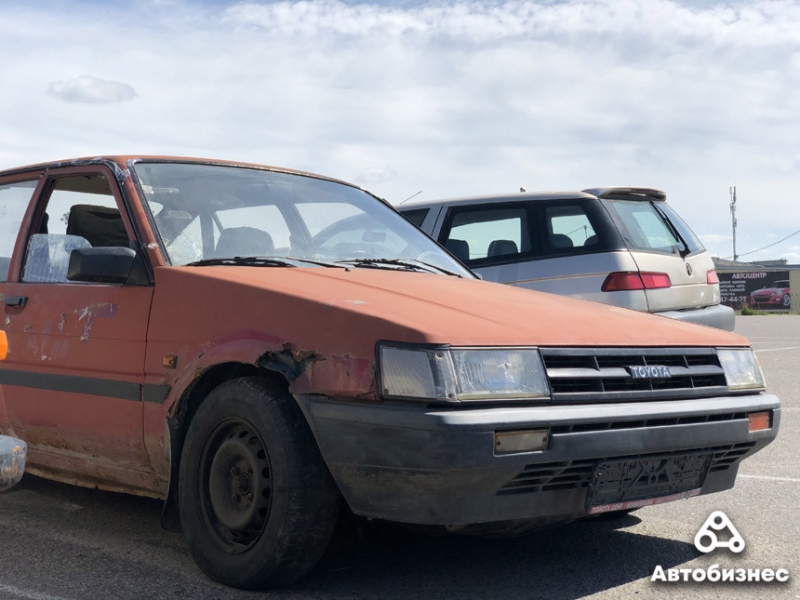 ​Даже на платных стоянках! Как брошенные автомобили побеждают закон