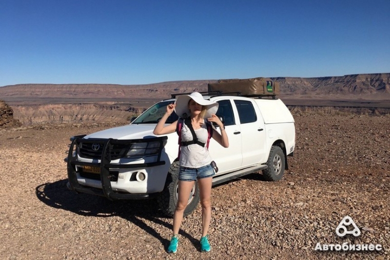 "Мечтаем доехать до Кейптауна". Семья из Гродно сделала из Toyotа Hilux машину для путешествий по глухим местам