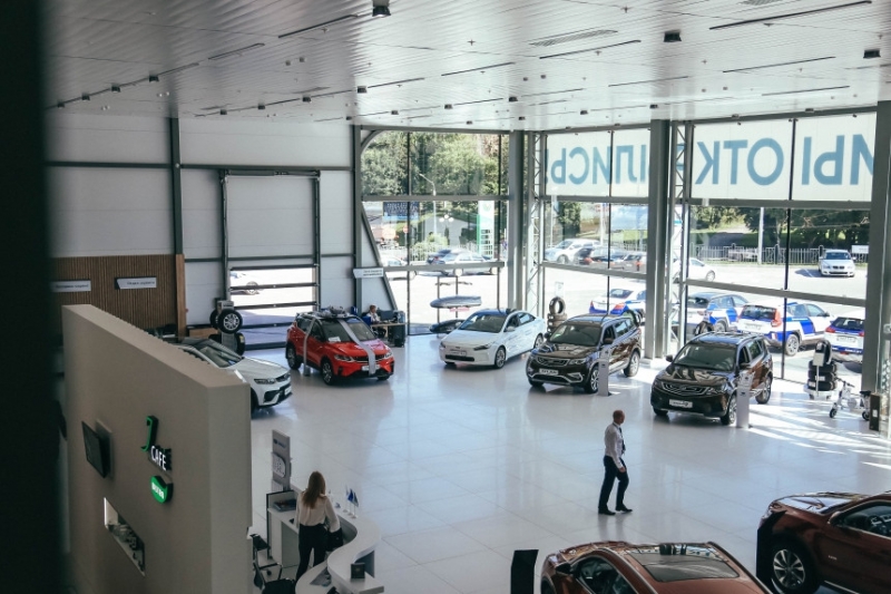 Почему за Geely выстраивается очередь? Интервью с директором "Лакшери Моторс Плюс"