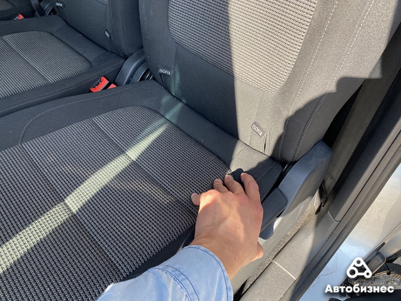 Народным стать не успел. Чем хорош Volkswagen Sharan второго поколения?