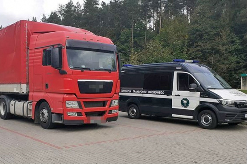 В Польше остановили фуру с белорусом, ехавшим по карте тестя